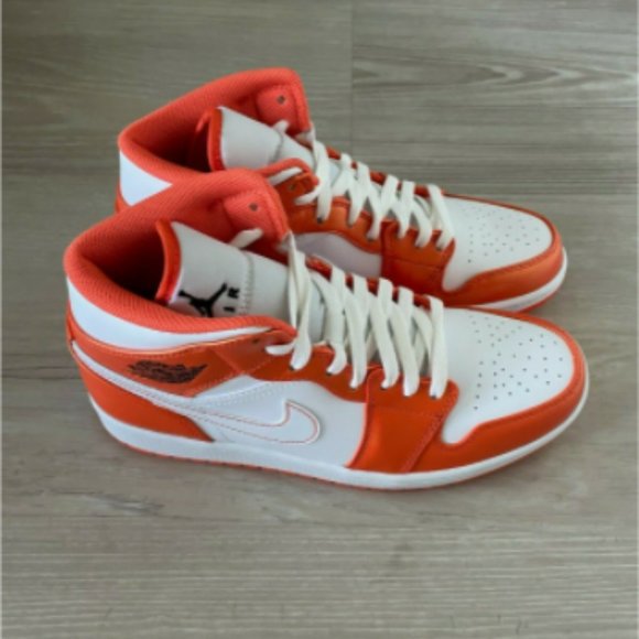 Size 8M Air Jordan Mid SE Metallic Orange MPN DM3531-800